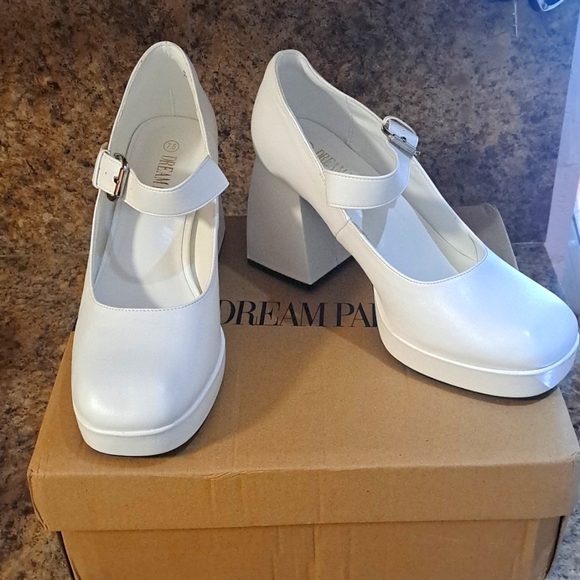 NWB Mary Jane Pump Block Heels 7.5 - Picture 1 of 8